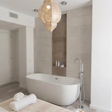 Cosy Flat - Center - Parking Free Apartment Malaga